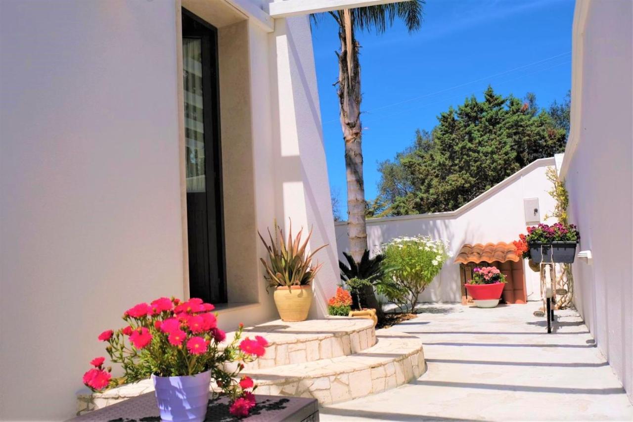 Da Casa Tiziana Hotel Porto Cesareo Kültér fotó