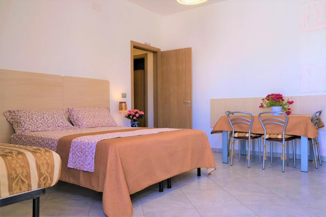 Da Casa Tiziana Hotel Porto Cesareo Kültér fotó